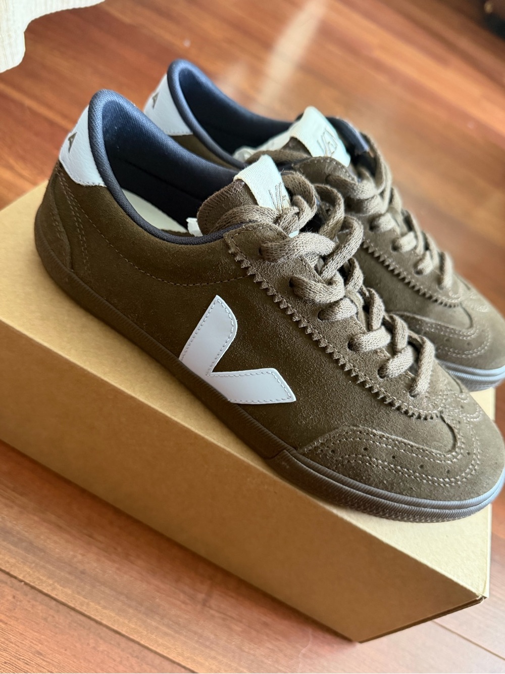 VEJA Volley Suede Sneakers| Women’s size 8